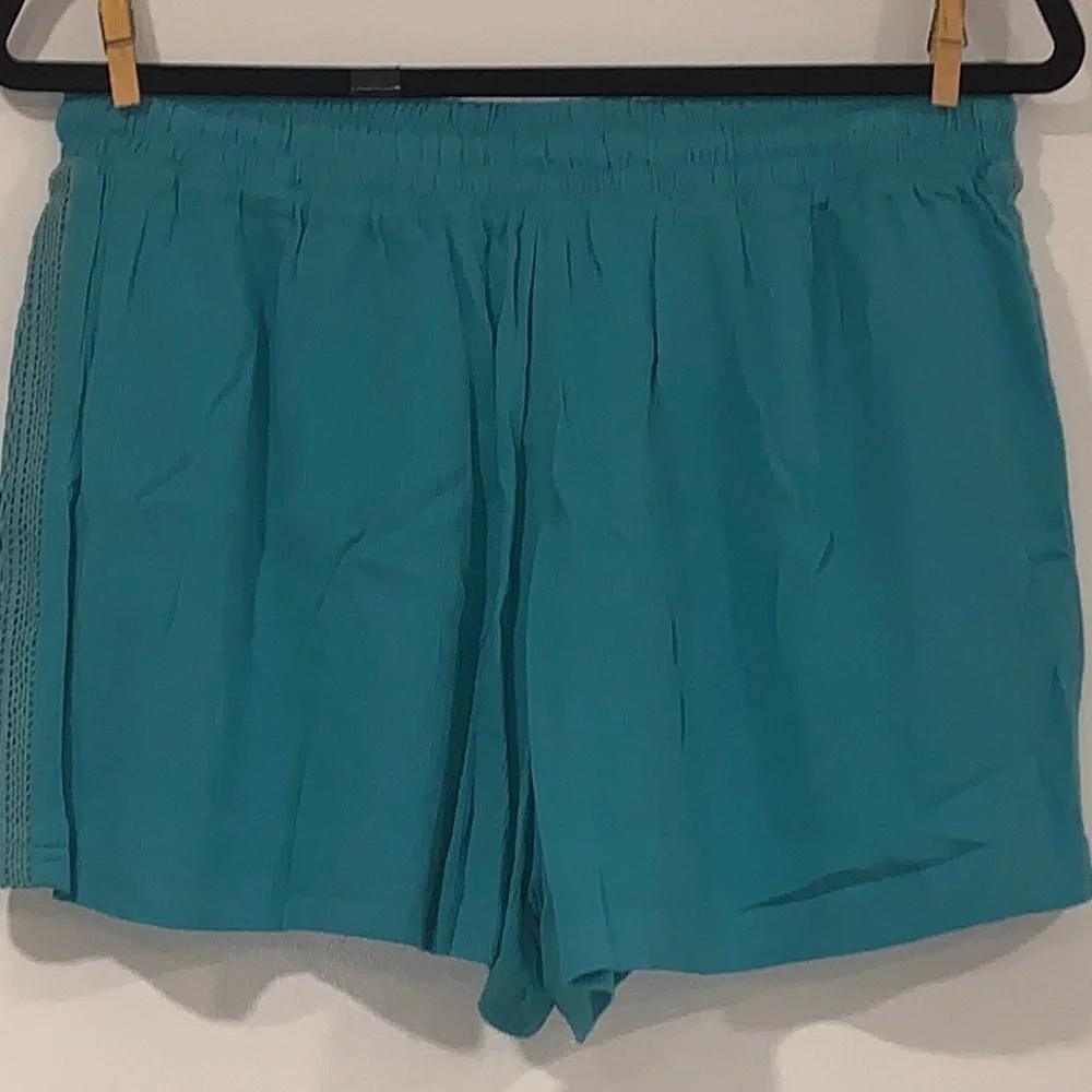 NWT Hurley Lana Crochet Trim Shorts S